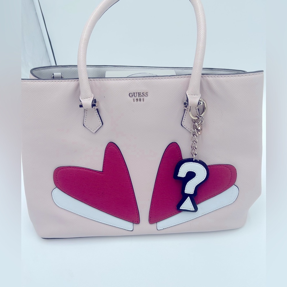 Limited Edition ❤️ Guess Handbag – Exterior Perfect, Interior Slightly Stained